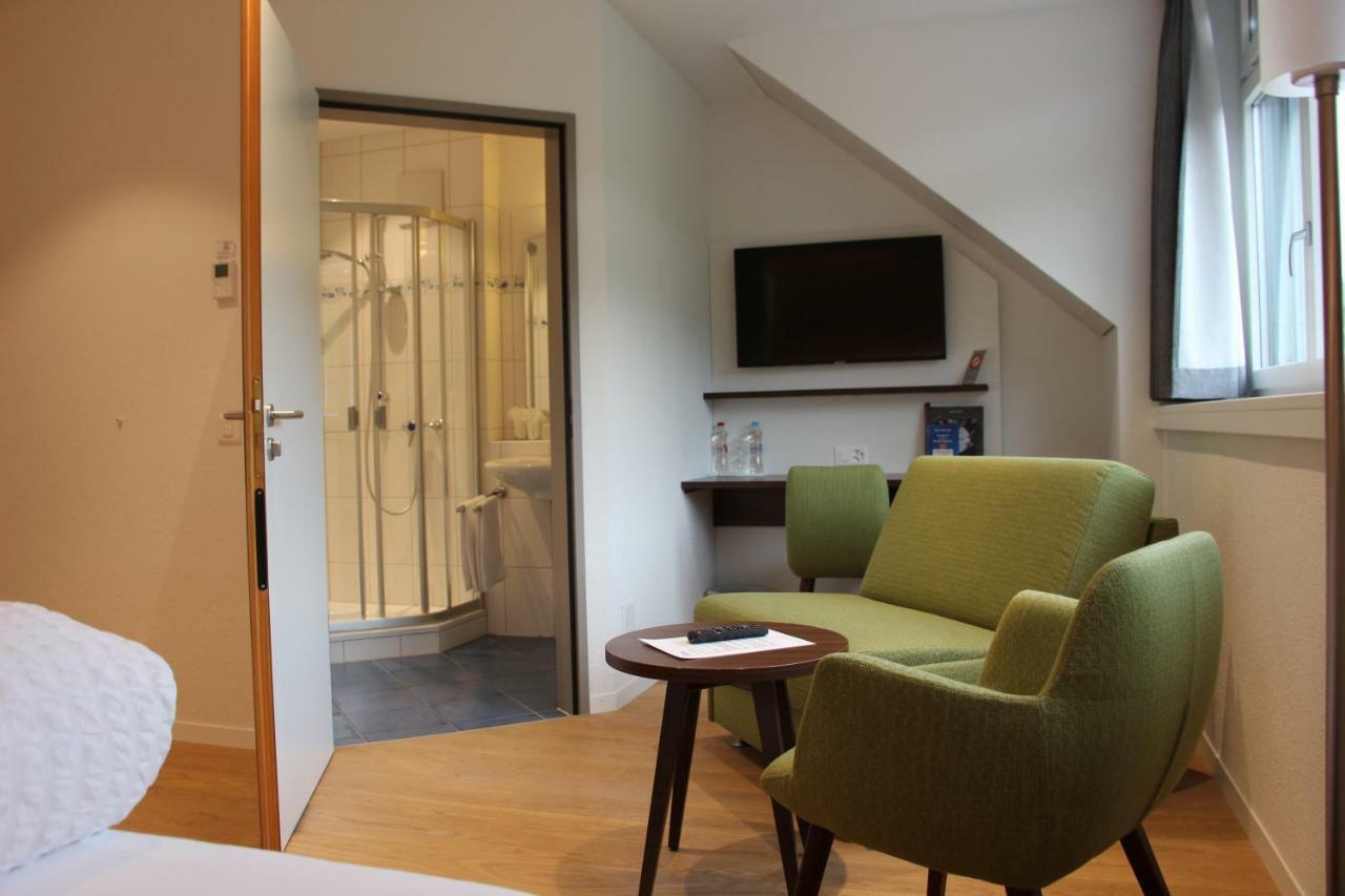 Seehotel Delphin Meisterschwanden Esterno foto